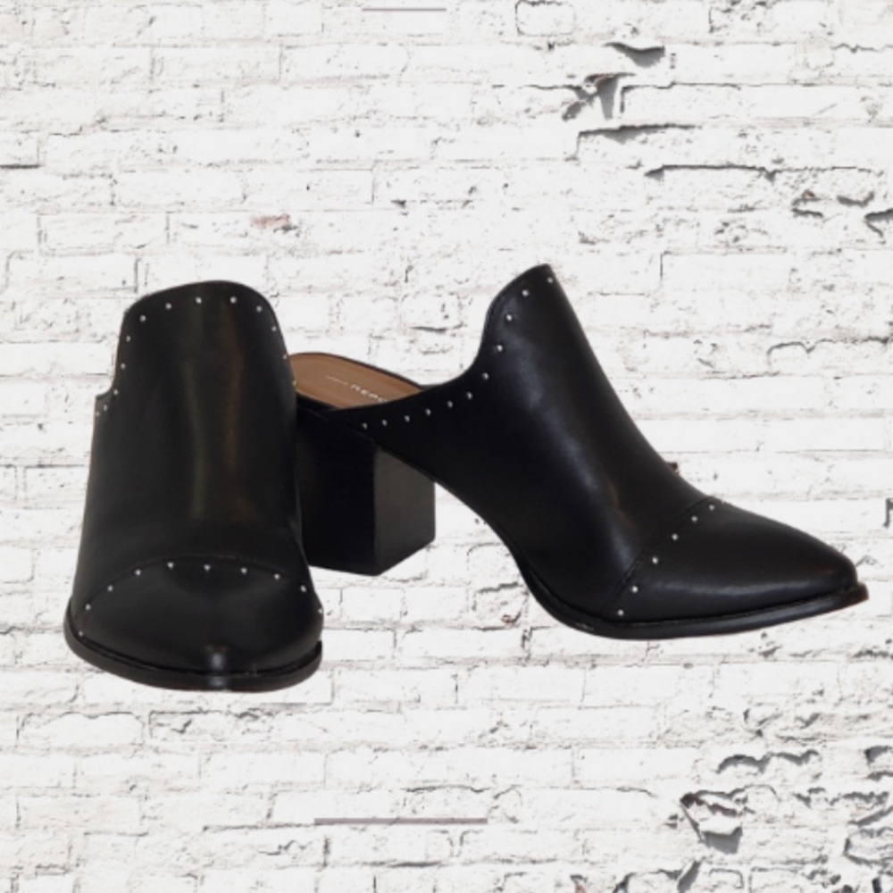 Women's Black Universal Thread Target Mule Studded w/Heel Shoe